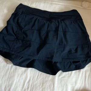 Navy Lululemon pace rival skirt